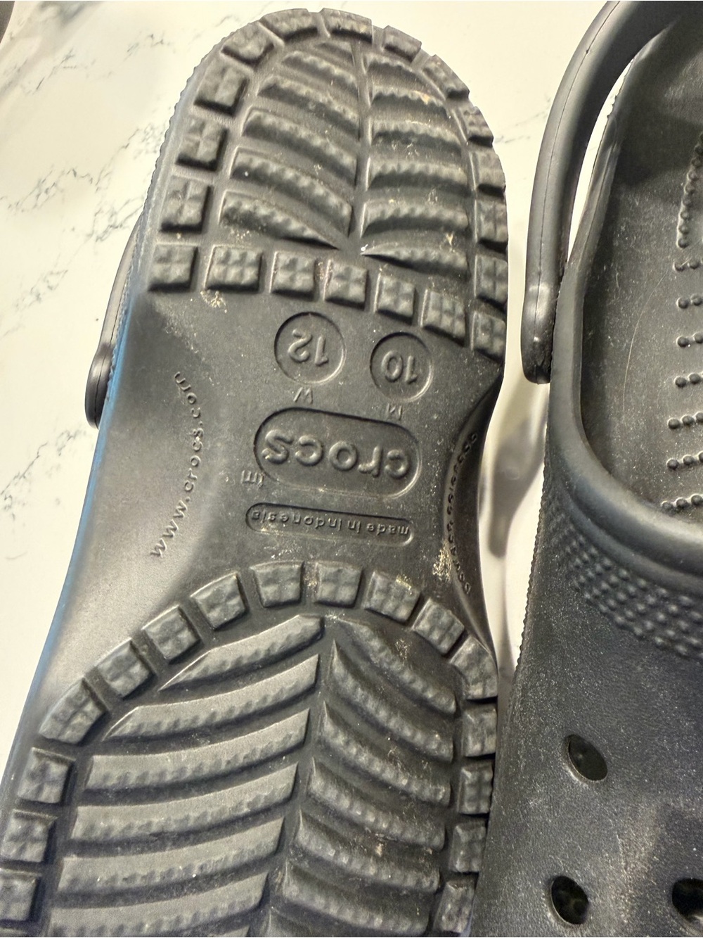 Classic Crocs Black Slip-On Clog - Picture 2 of 3